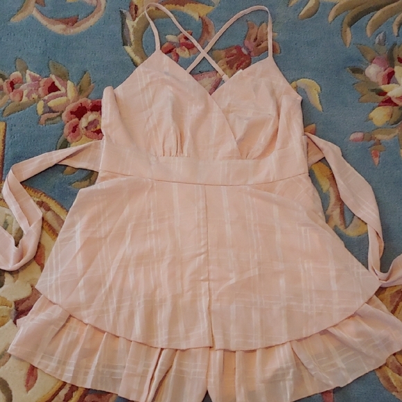 Simplee Blush Tiered Romper - Picture 2 of 8